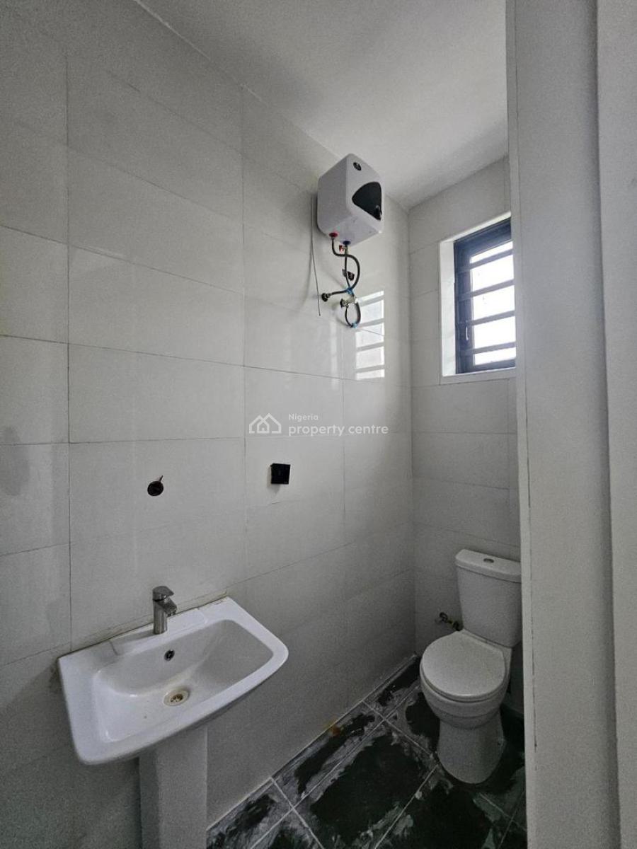 2-bedroom Apartment with Elevator, Lekki Phase 1, Lekki, Lagos, Flat / Apartment for Sale