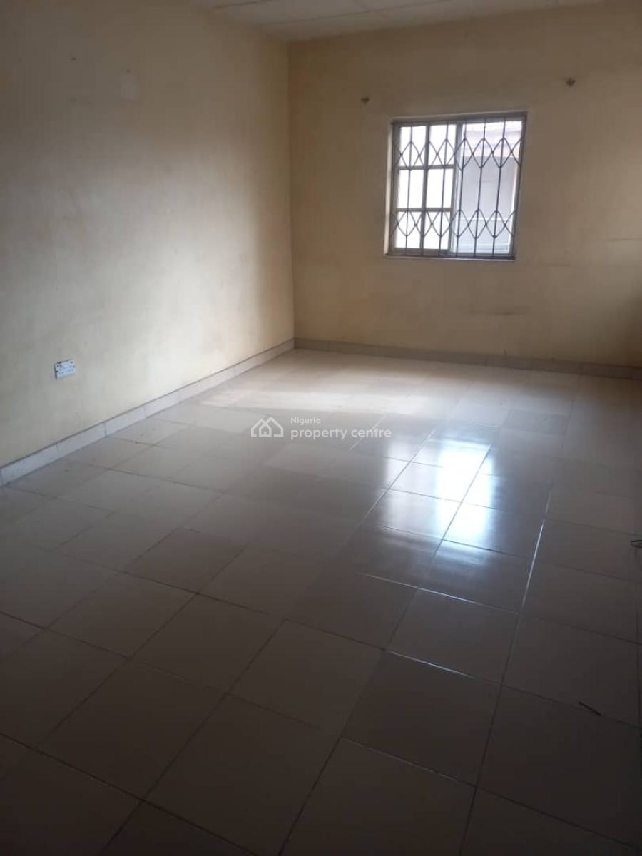 Lovely 3 Bedroom Flat, New Oko-oba, Agege, Lagos, Flat / Apartment for Rent