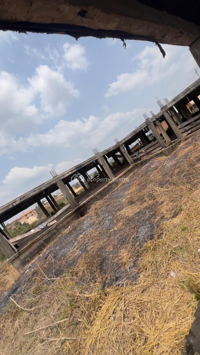 5plots of Land Measuring About 2501sqm Land Comprising of Decked Carca, Adjacent Futa North Gate By Akure-ilesha Expressway Akure, Ondo State., Akure, Ondo, Mixed-use Land for Sale