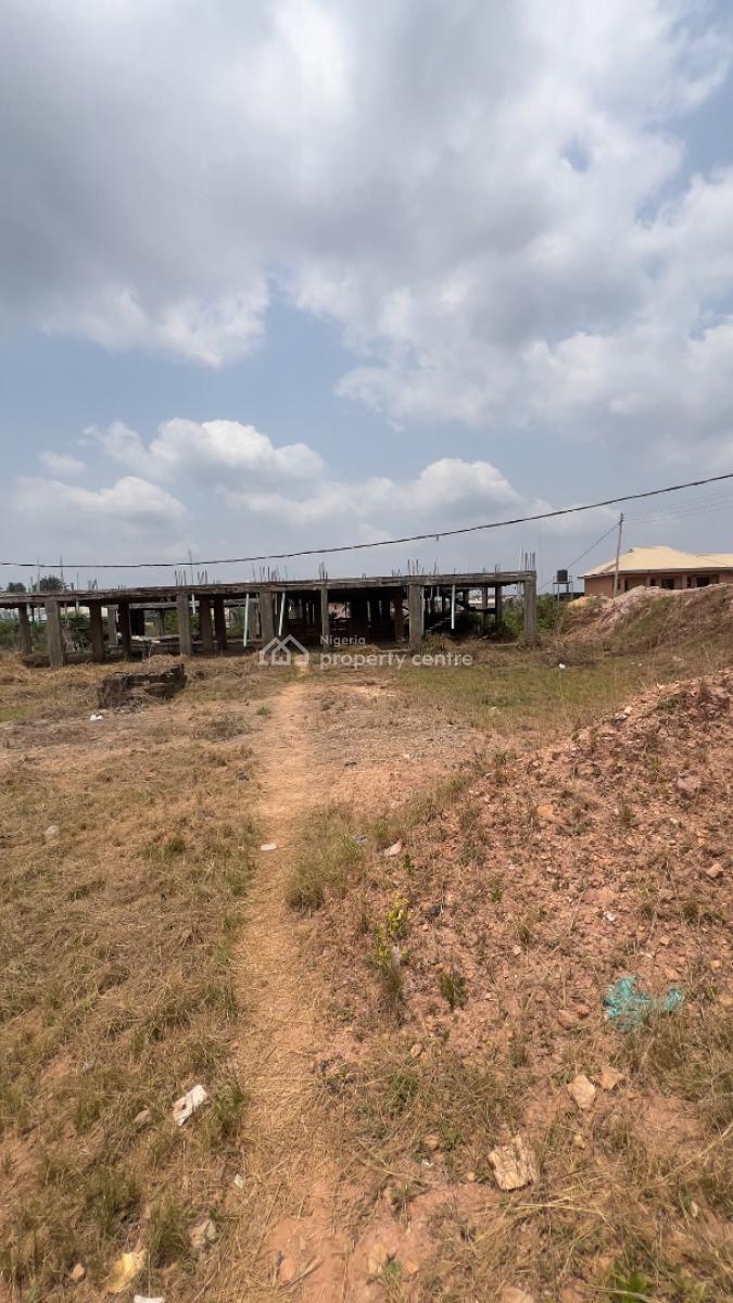 5plots of Land Measuring About 2501sqm Land Comprising of Decked Carca, Adjacent Futa North Gate By Akure-ilesha Expressway Akure, Ondo State., Akure, Ondo, Mixed-use Land for Sale