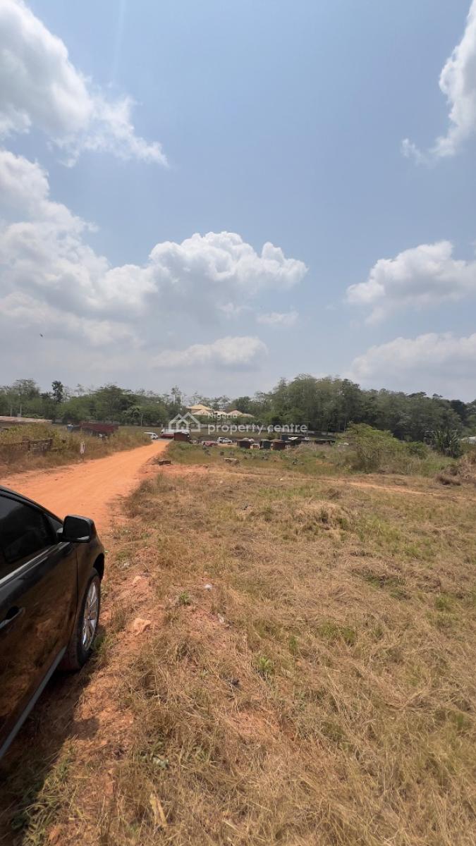 5plots of Land Measuring About 2501sqm Land Comprising of Decked Carca, Adjacent Futa North Gate By Akure-ilesha Expressway Akure, Ondo State., Akure, Ondo, Mixed-use Land for Sale