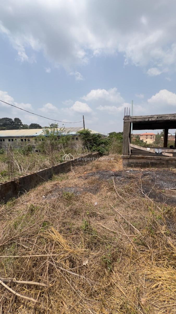 5plots of Land Measuring About 2501sqm Land Comprising of Decked Carca, Adjacent Futa North Gate By Akure-ilesha Expressway Akure, Ondo State., Akure, Ondo, Mixed-use Land for Sale