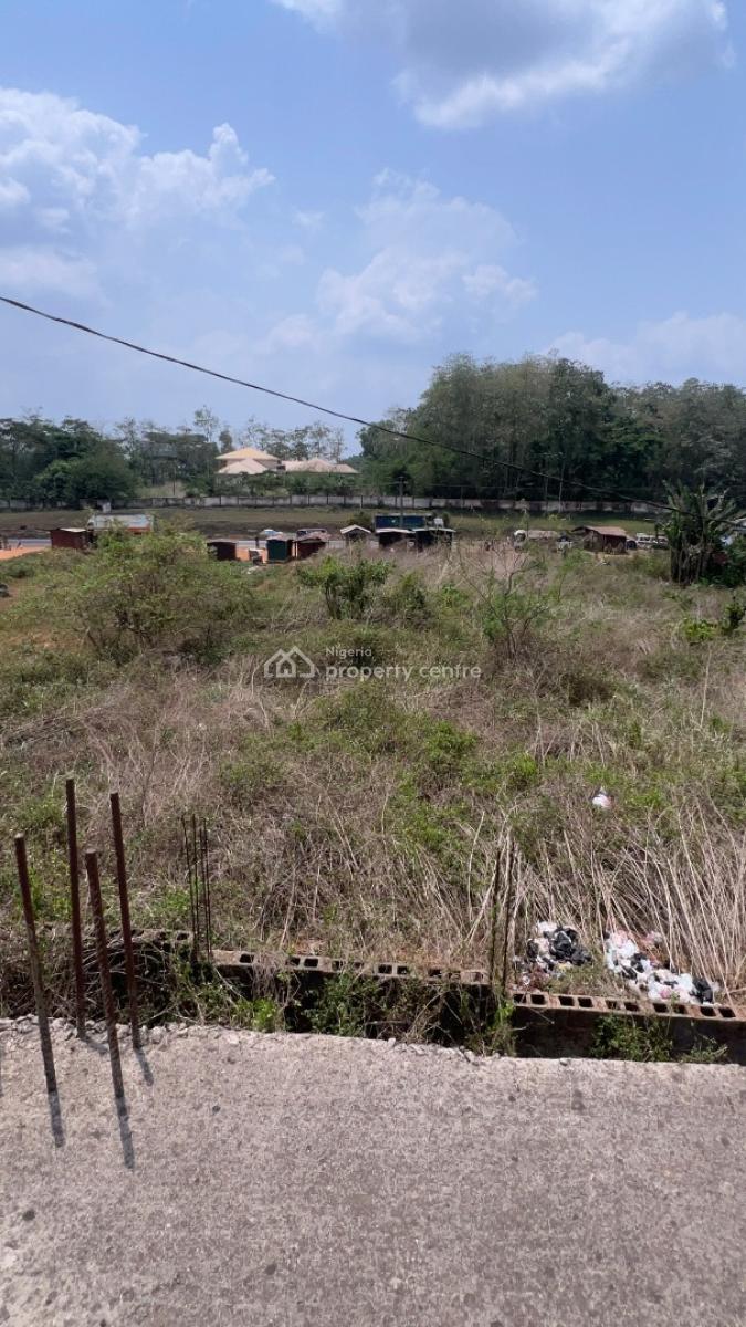 5plots of Land Measuring About 2501sqm Land Comprising of Decked Carca, Adjacent Futa North Gate By Akure-ilesha Expressway Akure, Ondo State., Akure, Ondo, Mixed-use Land for Sale