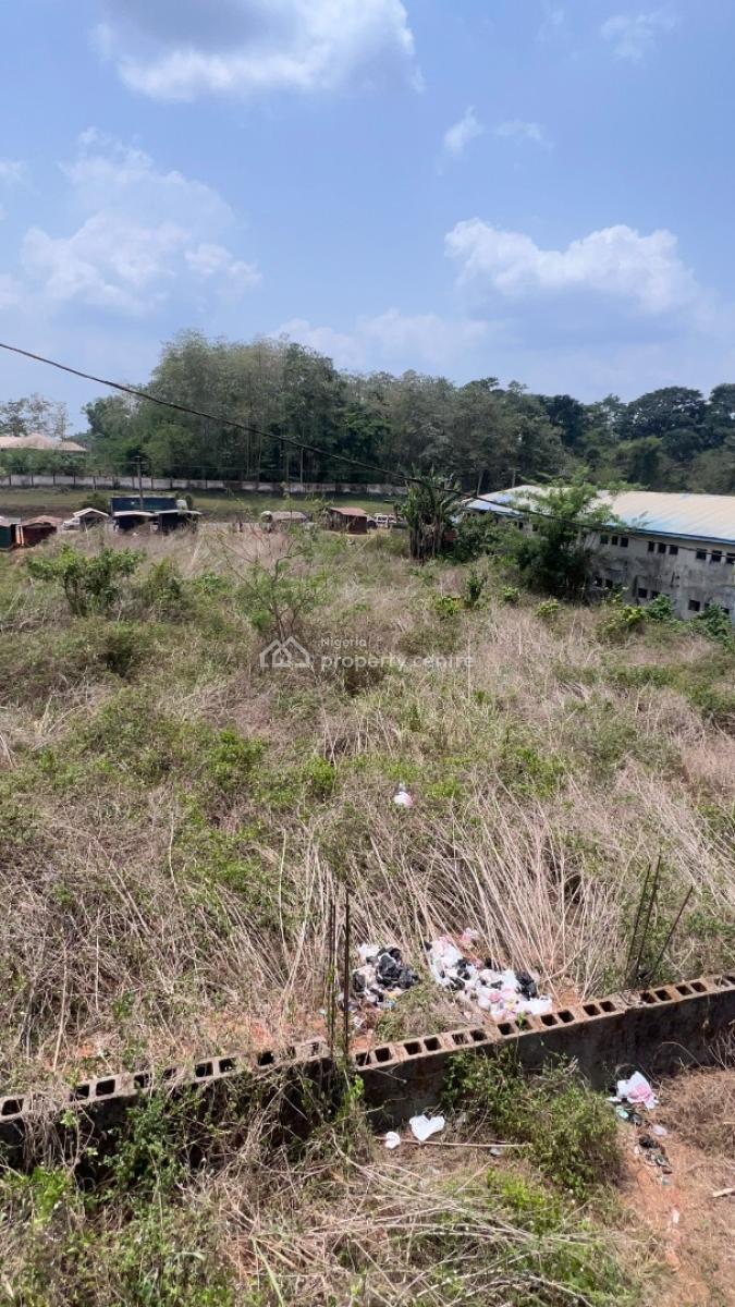 5plots of Land Measuring About 2501sqm Land Comprising of Decked Carca, Adjacent Futa North Gate By Akure-ilesha Expressway Akure, Ondo State., Akure, Ondo, Mixed-use Land for Sale