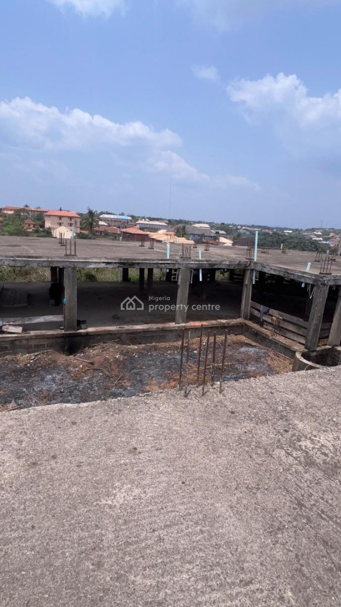 5plots of Land Measuring About 2501sqm Land Comprising of Decked Carca, Adjacent Futa North Gate By Akure-ilesha Expressway Akure, Ondo State., Akure, Ondo, Mixed-use Land for Sale