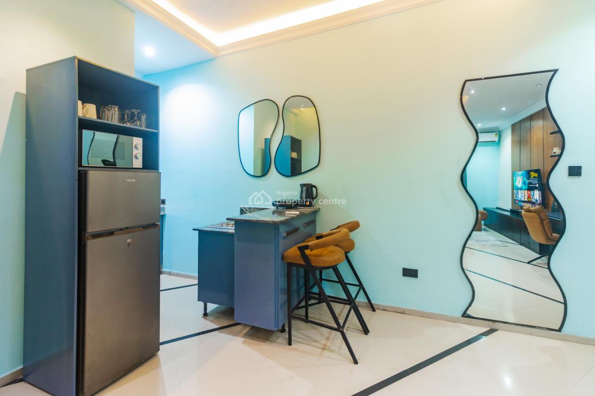 Oak Wood 1 Bed, Pinnacle Filling Station, Lekki Phase 1, Lekki, Lagos, Flat / Apartment Short Let