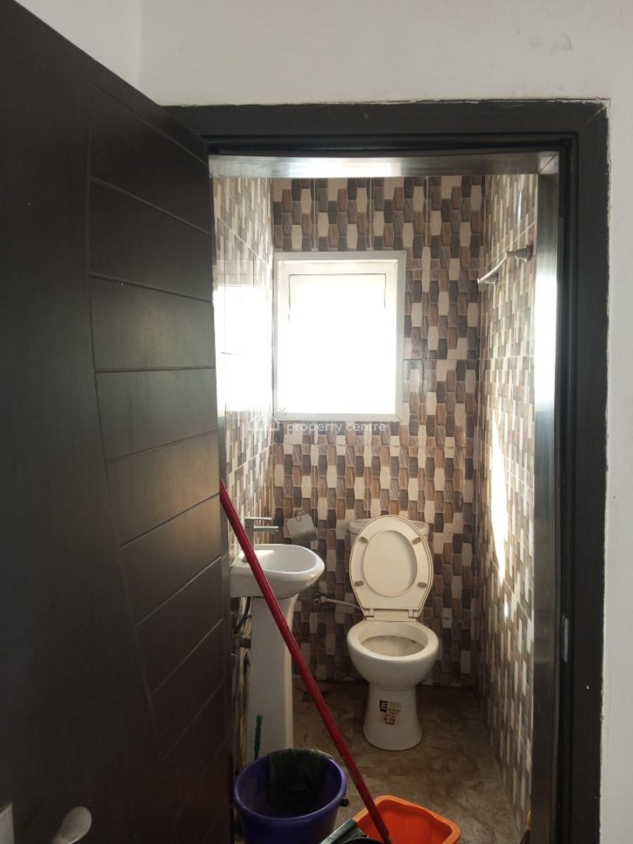 Magnificent 2 Bedrooms Flat, Upstairs in an Estate, Off Addo Road, Ado, Ajah, Lagos, Flat / Apartment for Rent