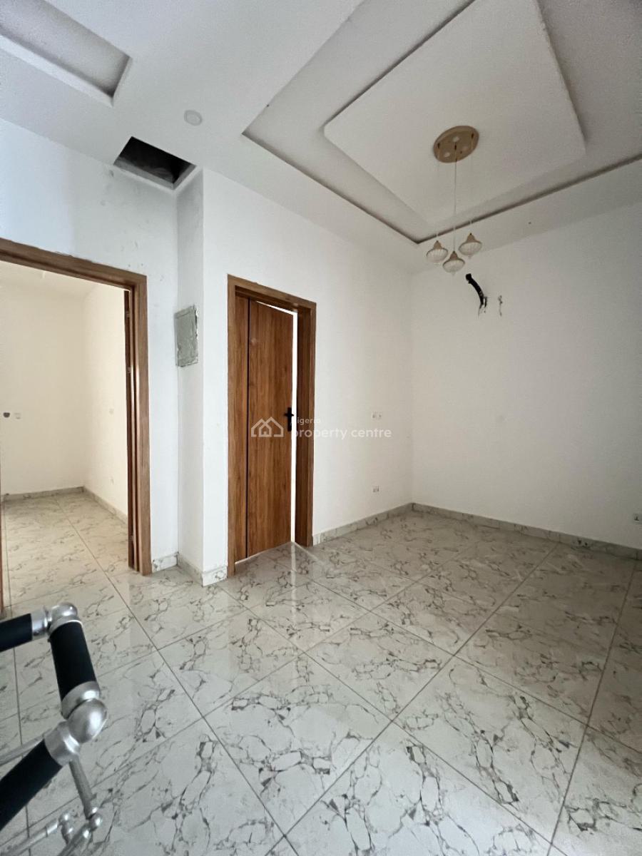 Very Spacious 4 Bedroom Terraced Duplex with Bq, Vgc, Lekki, Lagos, Terraced Duplex for Sale