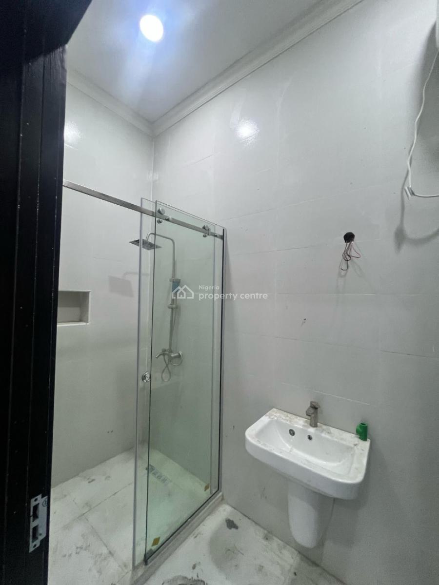 *neatly Finished 2 Bedroom Apartment*, Ikate, Lekki, Lagos, Flat / Apartment for Sale