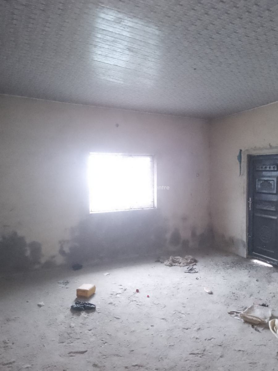 4 Units of 3 Bedrooms, L.f.i Estate, Off Bayeku Road, Igbogbo, Ikorodu, Lagos, Block of Flats for Sale