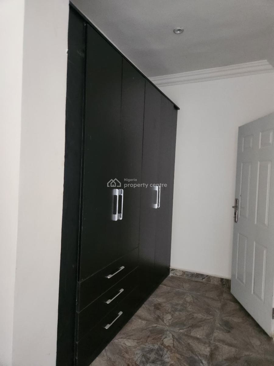Luxury Spacious 4 Bedroom Duplex with Bq, Guzape District, Abuja, Terraced Duplex for Rent