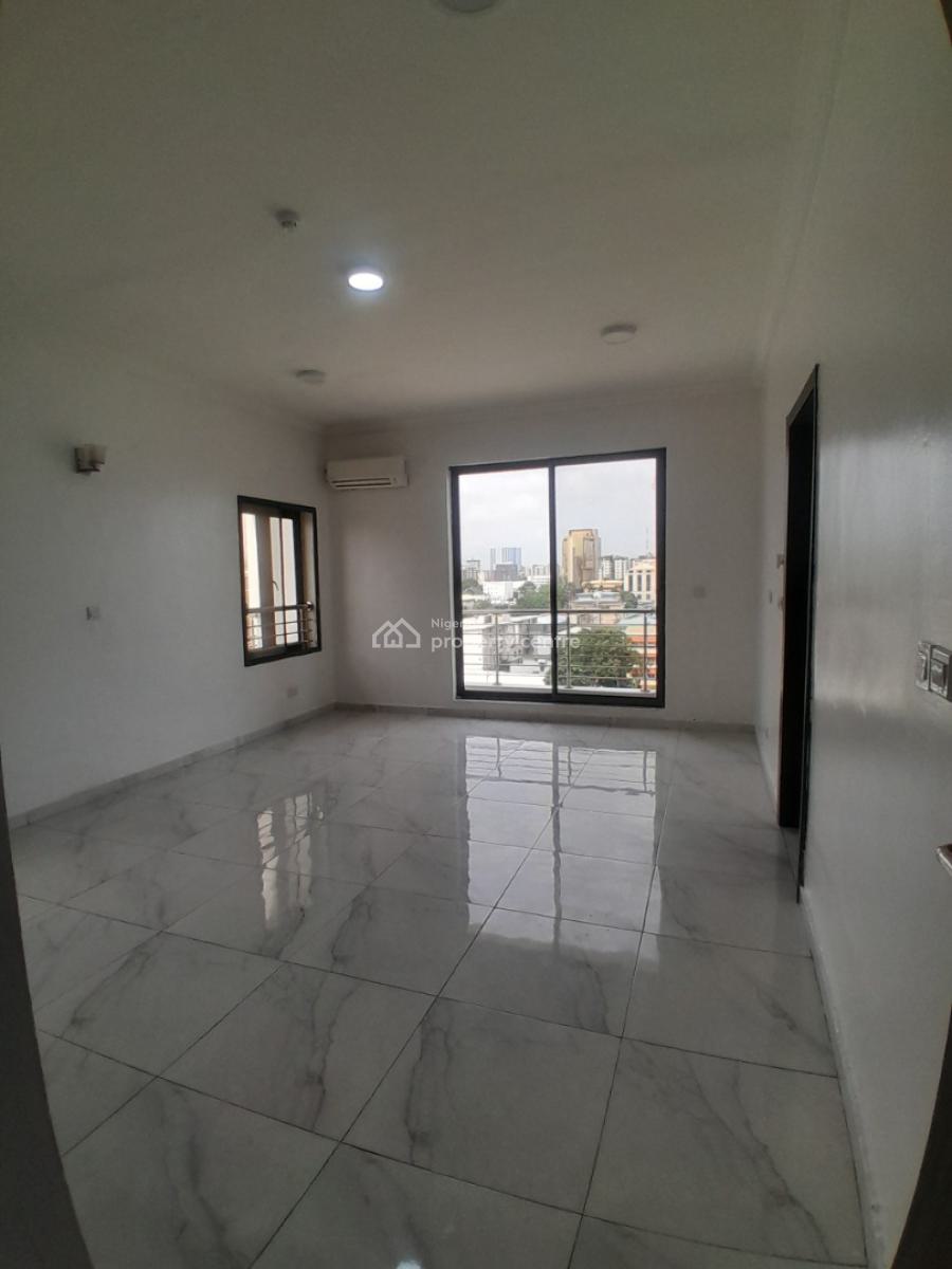 3 Bedrooms with Bq, Ahmadu Bello Way, Victoria Island (vi), Lagos, Flat / Apartment for Rent