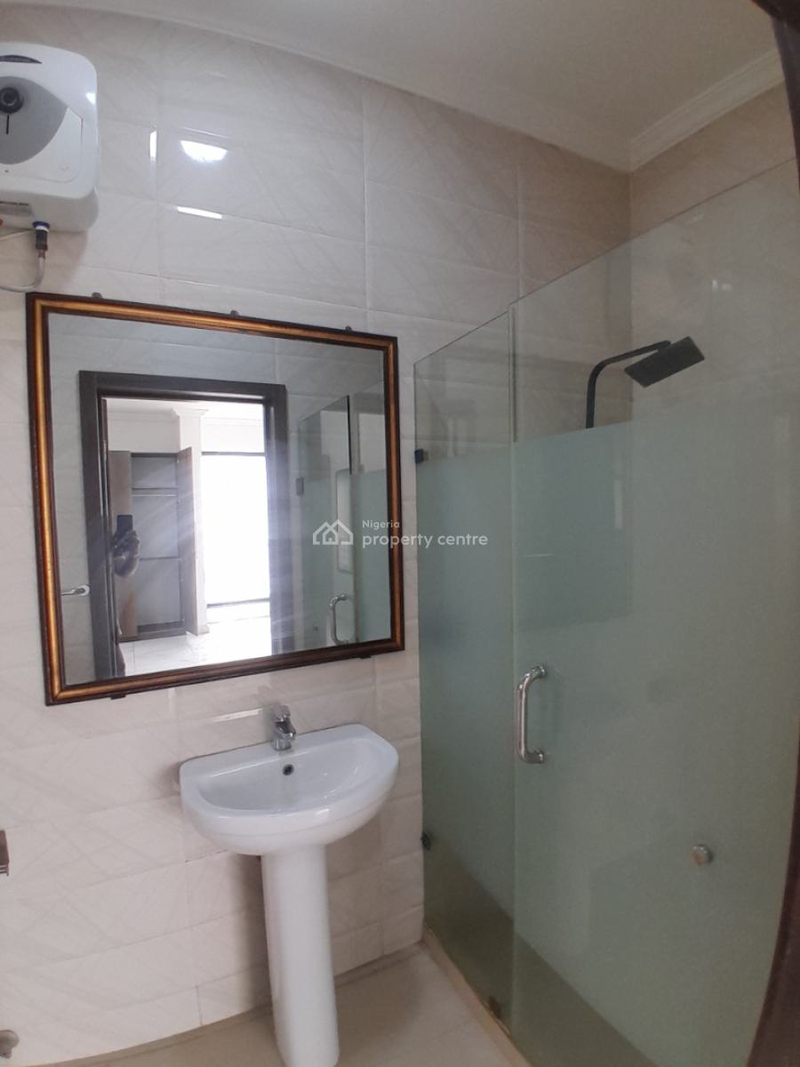 3 Bedrooms with Bq, Ahmadu Bello Way, Victoria Island (vi), Lagos, Flat / Apartment for Rent