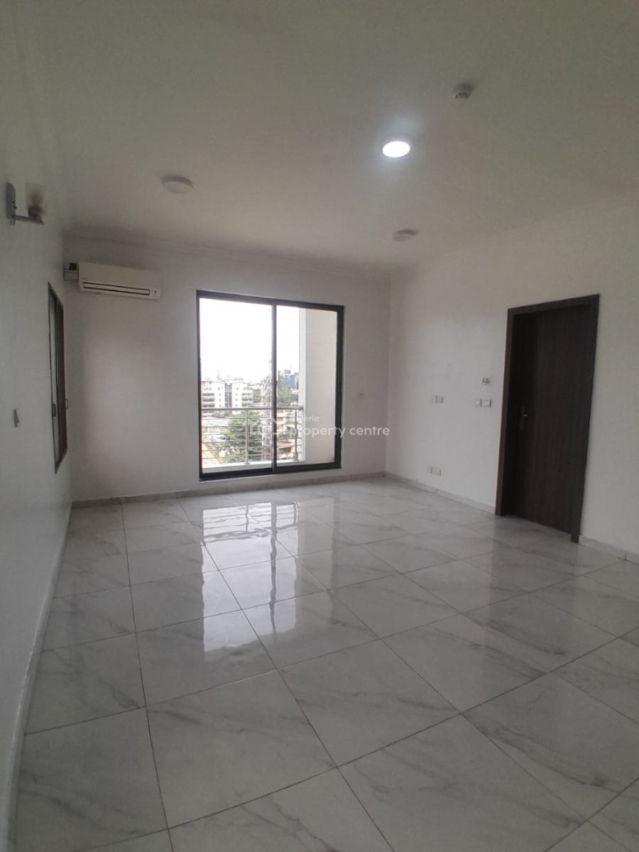 3 Bedrooms with Bq, Ahmadu Bello Way, Victoria Island (vi), Lagos, Flat / Apartment for Rent