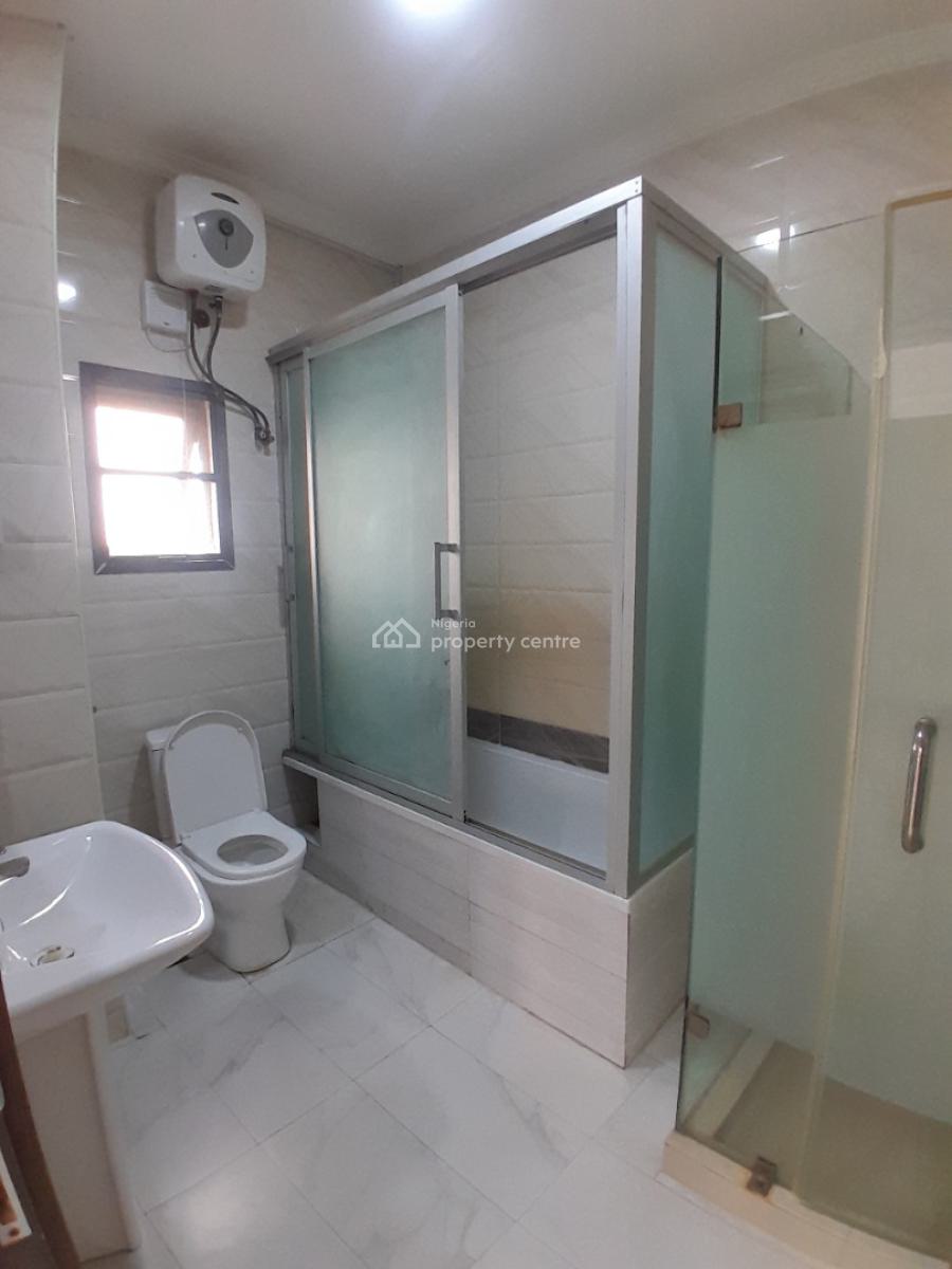 3 Bedrooms with Bq, Ahmadu Bello Way, Victoria Island (vi), Lagos, Flat / Apartment for Rent