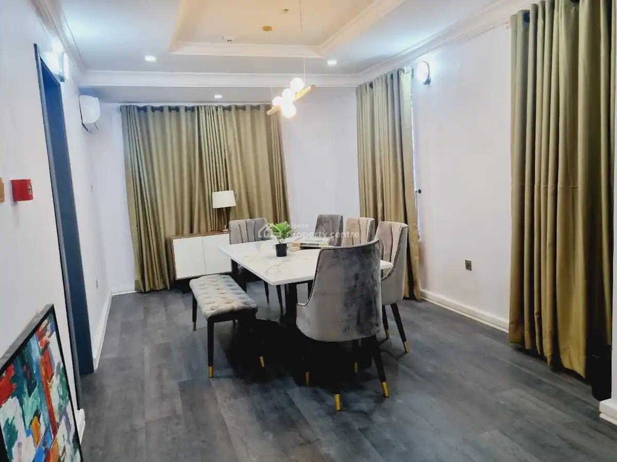 4 Bedroom Apartment, Ikeja Gra, Ikeja, Lagos, Flat / Apartment Short Let