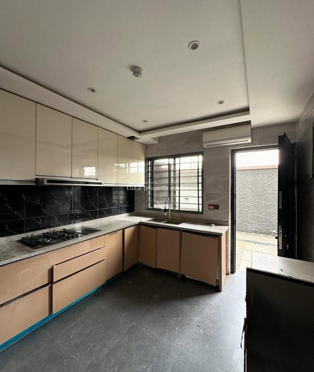 Serviced 4 Bedroom Terrace Duplex, Lekki Phase 1, Lekki, Lagos, Terraced Duplex for Rent