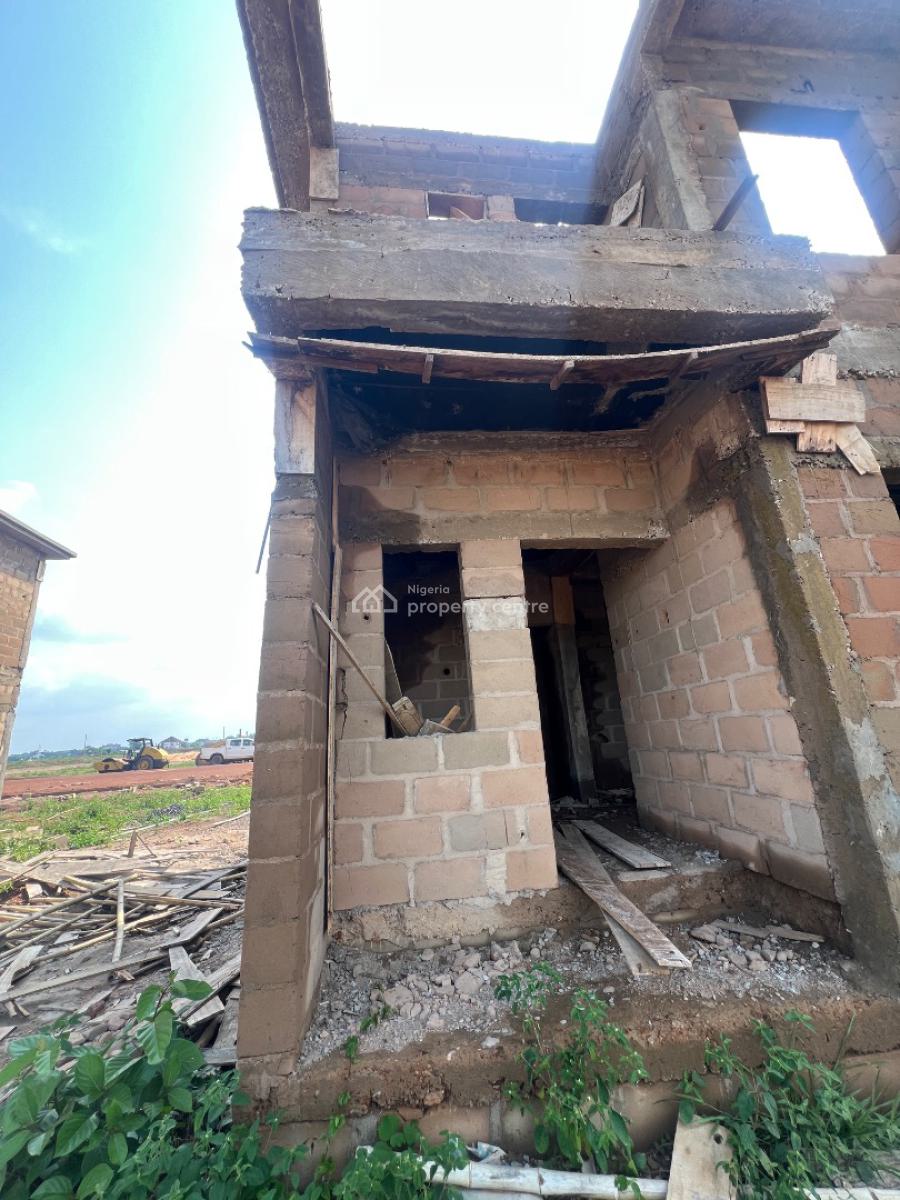 4 Ensuite Bedroom + 1 Visitors Restroom and Bq Space, Grace Land Estate, New Enugu, Enugu, Enugu, Detached Duplex for Sale