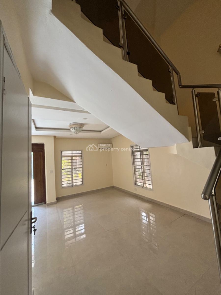 Self Compound 4 Bedroom Terrace Duplex with 2 Bq, Lekki Phase 1, Lekki, Lagos, Terraced Duplex for Rent