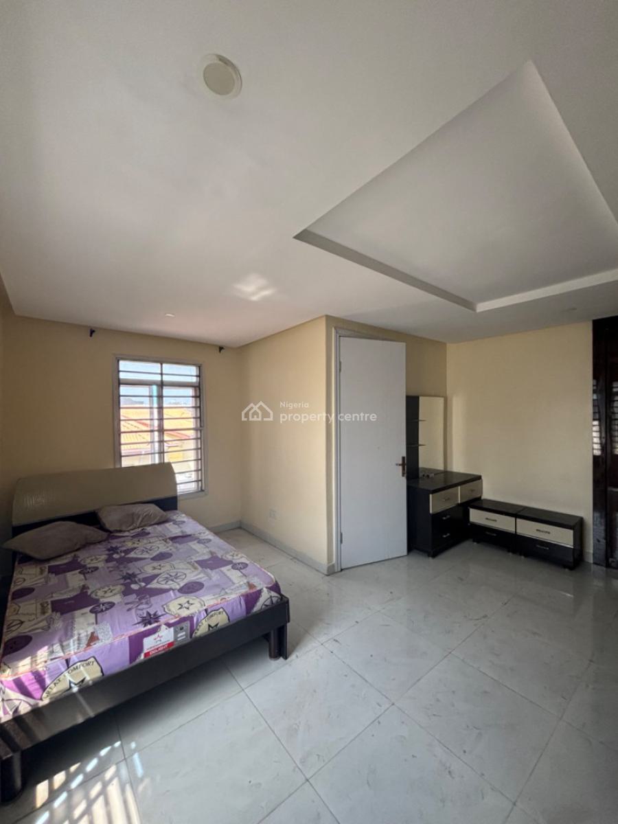 Self Compound 4 Bedroom Terrace Duplex with 2 Bq, Lekki Phase 1, Lekki, Lagos, Terraced Duplex for Rent