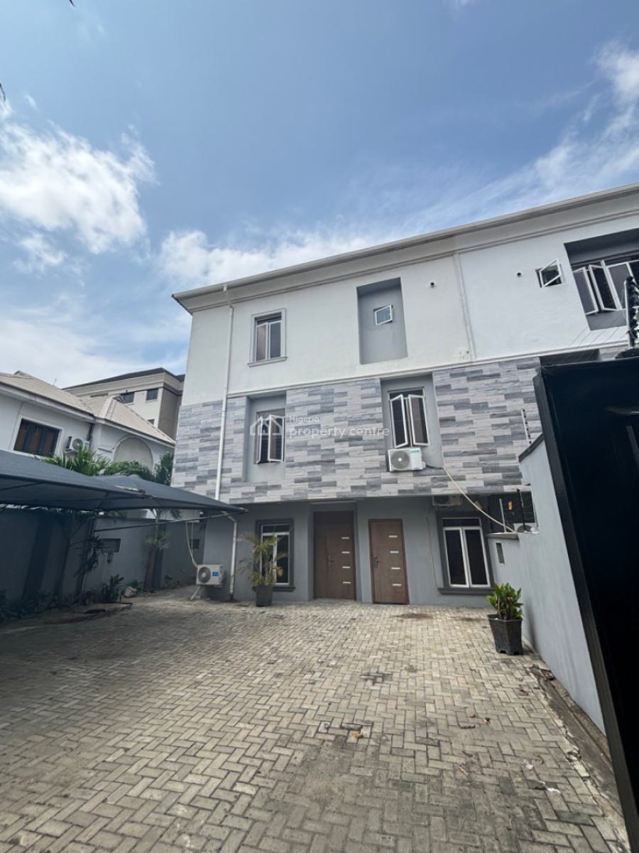 Self Compound 4 Bedroom Terrace Duplex with 2 Bq, Lekki Phase 1, Lekki, Lagos, Terraced Duplex for Rent