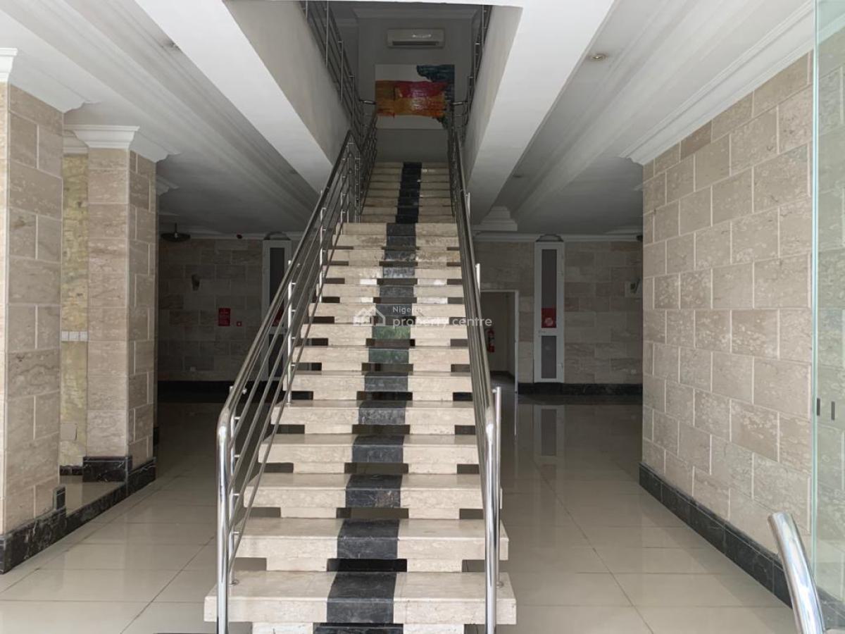 a  Mini-estate on 6,000 Sqm, Pool, Gym, Bullet Proof Doors, Banana Island, Ikoyi, Lagos, Flat / Apartment for Rent