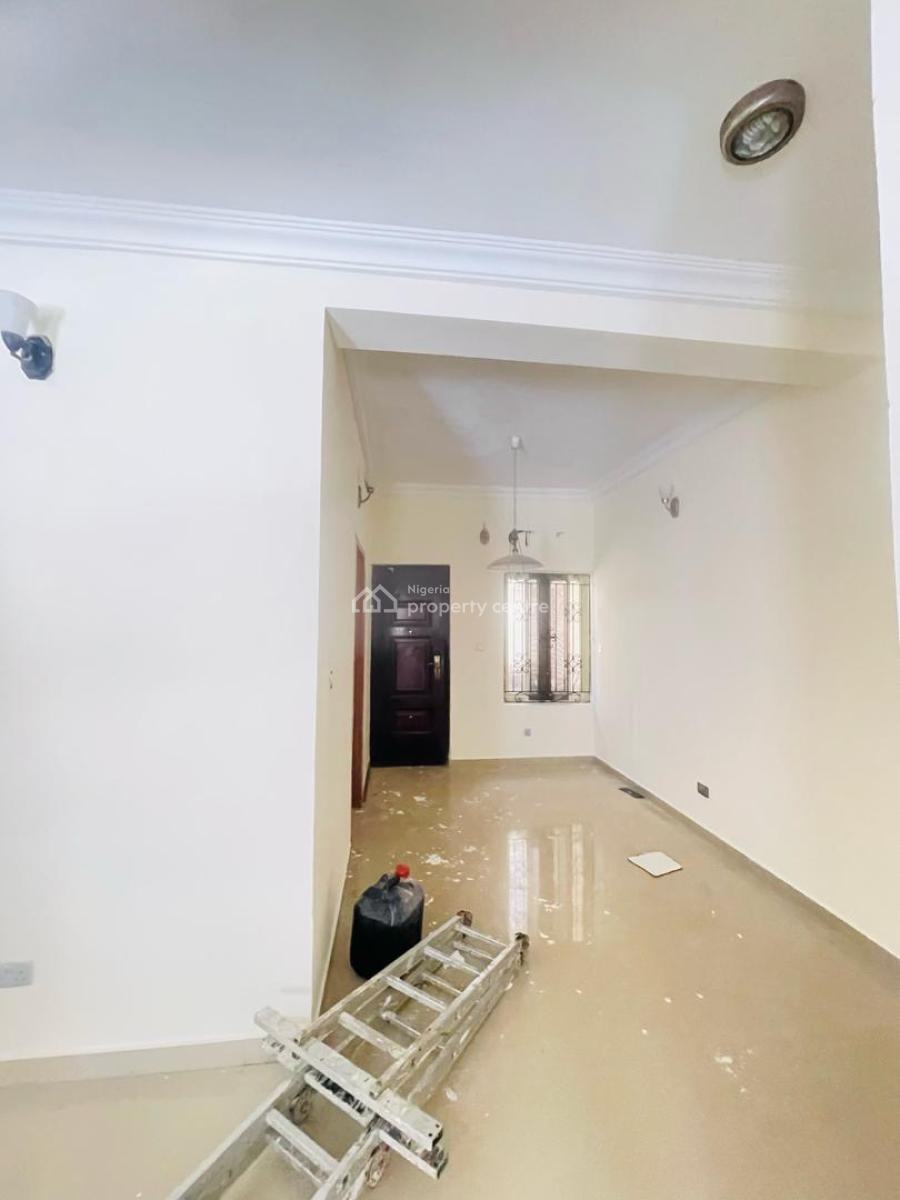Renovated 3 Bedroom Flat, Ikota, Lekki, Lagos, Flat / Apartment for Rent