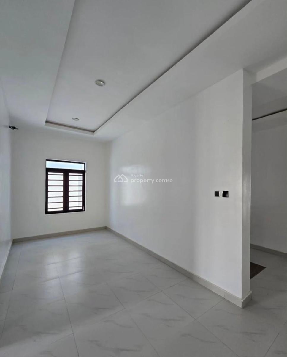 4 Bedroom Semi-detached with Bq, Ologolo, Lekki, Lagos, Semi-detached Duplex for Sale
