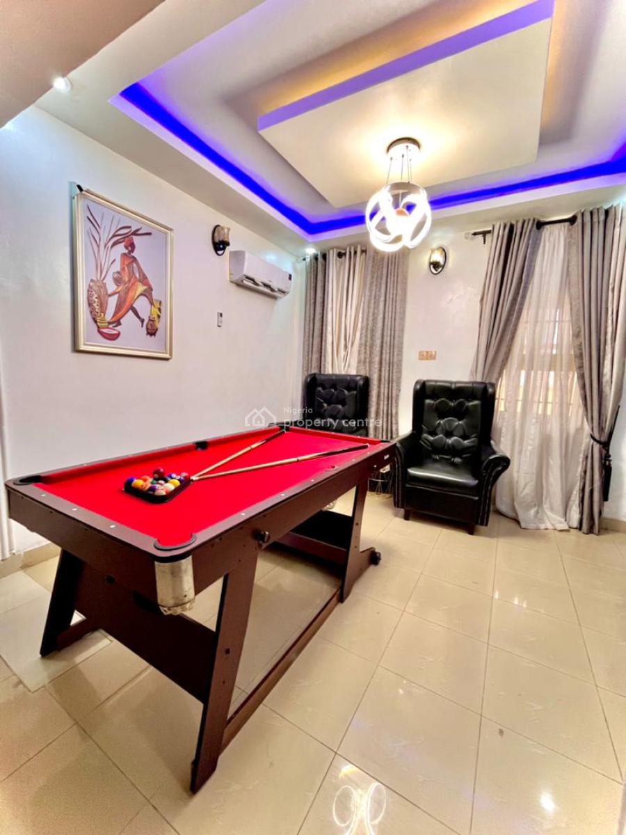 3 Bedroom Apartment, Ikeja Gra, Ikeja, Lagos, Flat / Apartment Short Let