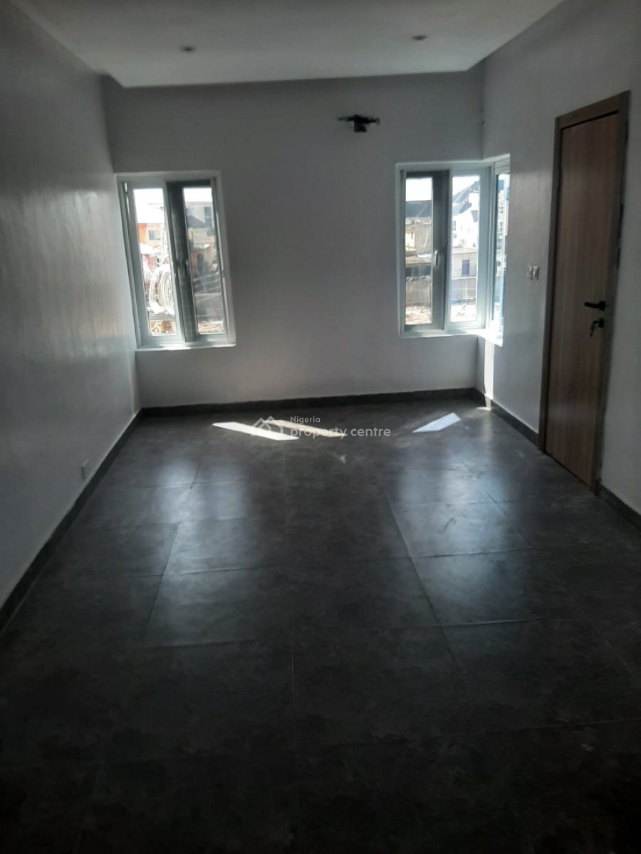 Serviced 2 Bedroom En-suite Flat, It Comes with Fitted Kitchen Cabinet, Ikate, Lekki, Lagos, Flat / Apartment for Rent