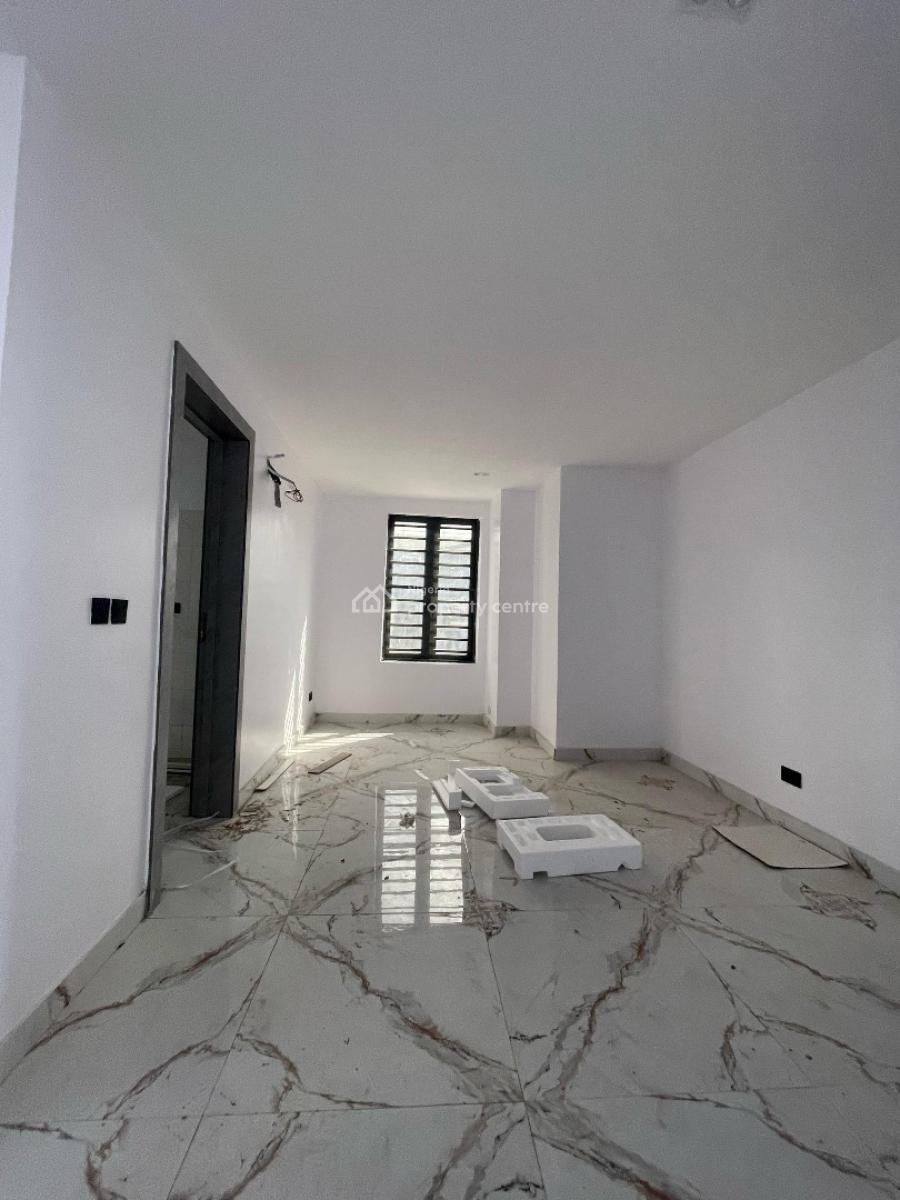 3 Bedroom Maisonette with Elevator,gym and Bq, Lekki Phase 1, Lekki, Lagos, Flat / Apartment for Rent