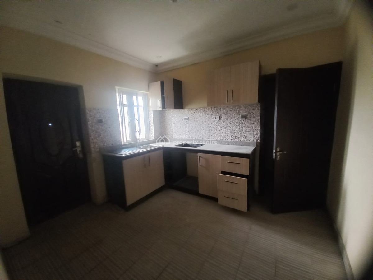 Fantastic 3 Bedrooms + Bq Flat, an Estate on Alpha Beach Road, New-road Bustop, Igbo Efon, Lekki, Lagos, Flat / Apartment for Rent