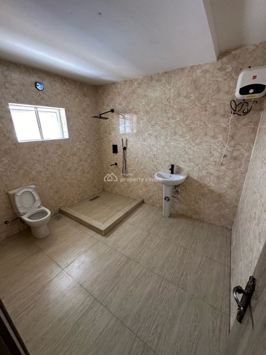 4 Bedrooms Spacious Duplex with Bq., Durumi, Abuja, Terraced Duplex for Sale