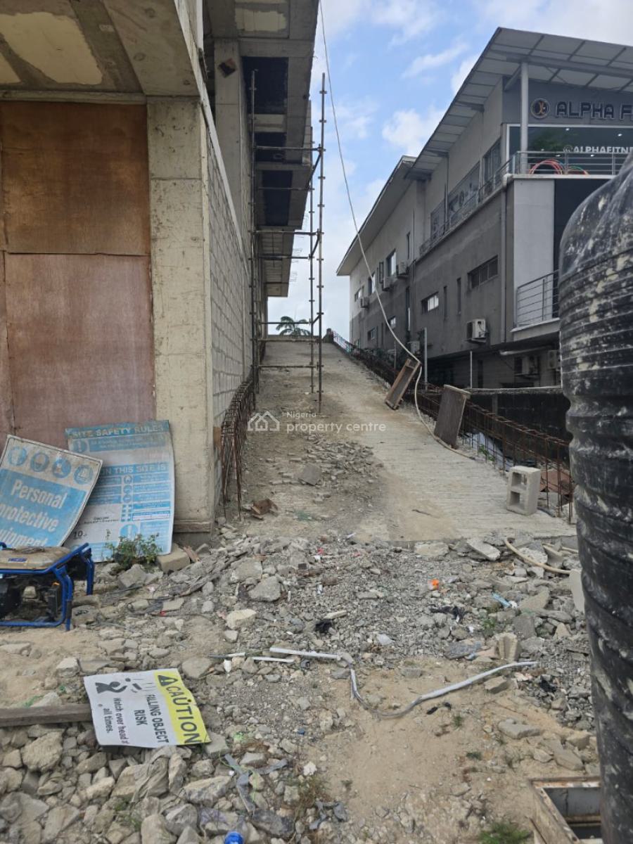 Prime Commercial Building, Lekki Phase 1, Lekki, Lagos, Commercial Property for Sale