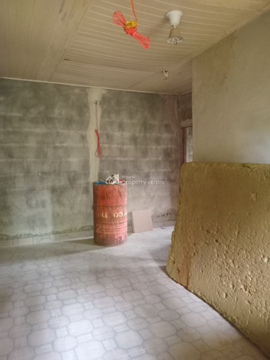 3 Bedroom Bungalow with Bq, Maternity Off Bayeku Road, Igbogbo, Ikorodu, Lagos, Detached Bungalow for Sale