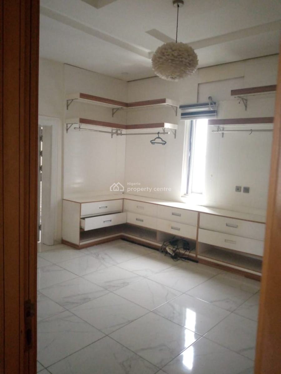 5 Bedroom Detached Duplex with B.q, Pinnock, Osapa, Lekki, Lagos, Flat / Apartment for Rent