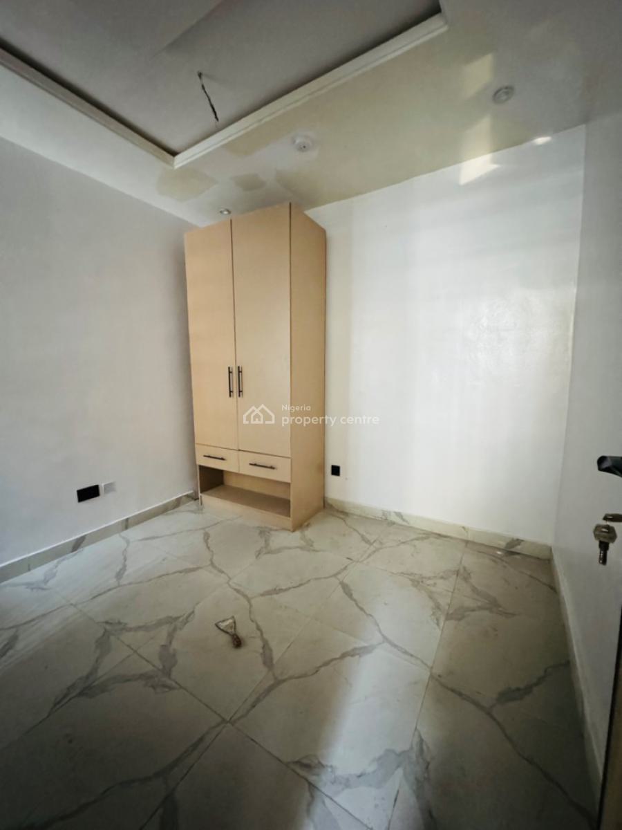 Affordable 2 Bedroom Apartment in a Beautiful Neighborhood, Gra, Ogudu, Lagos, Flat / Apartment for Sale