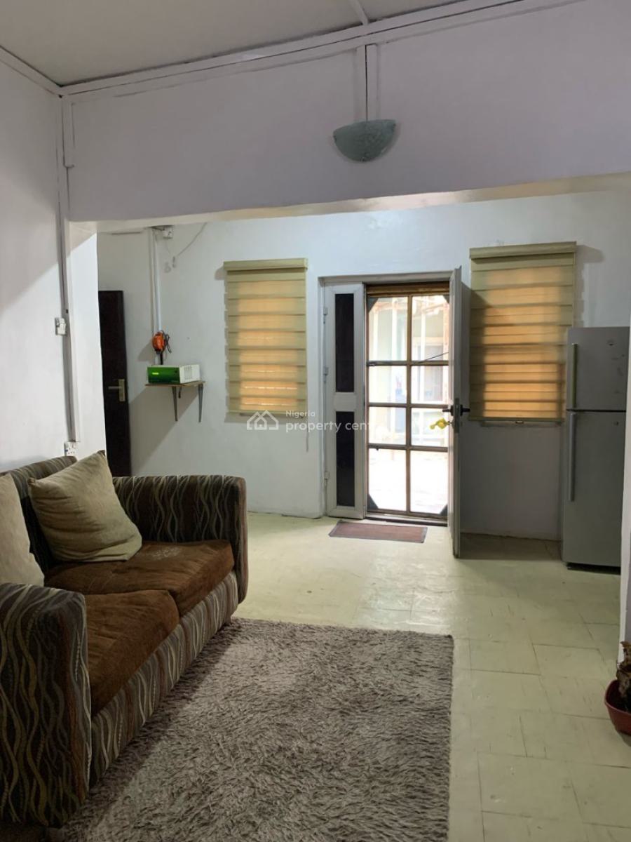 Nice and Spacious Mini Flat, Off Adelabu Road, Adelabu, Surulere, Lagos, Mini Flat (room and Parlour) for Rent