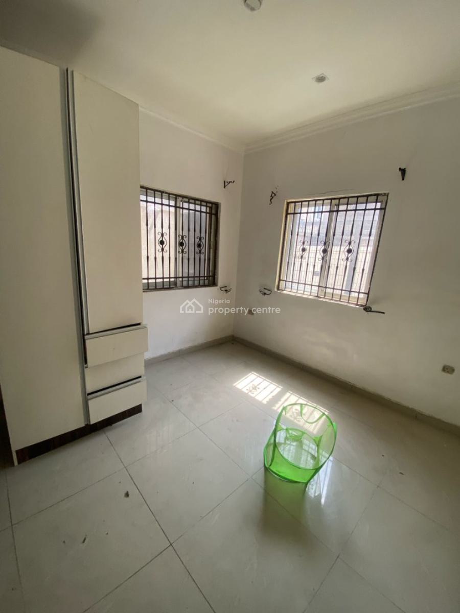 Specious Mini Flat, Off Freedom Way, Lekki Phase 1, Lekki, Lagos, Flat / Apartment for Rent