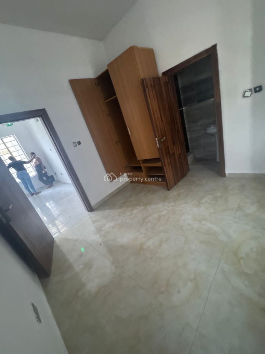 Luxury Standard 1bedroom Mini Flat with Fully Fitted Kitchen, Osapa, Lekki, Lagos, Flat / Apartment for Rent
