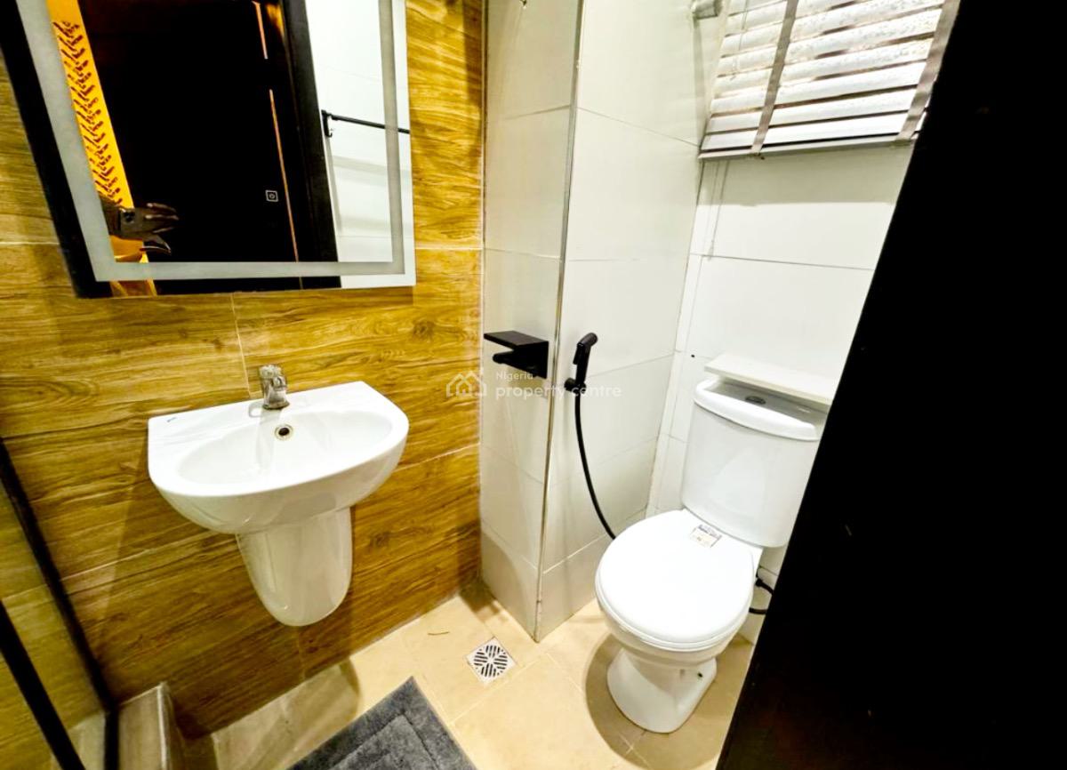 Exquisite 2 Bedroomsent, Freedom Way Road, Lsdpc Estate, Lekki Phase 1, Lekki, Lagos, Flat / Apartment Short Let