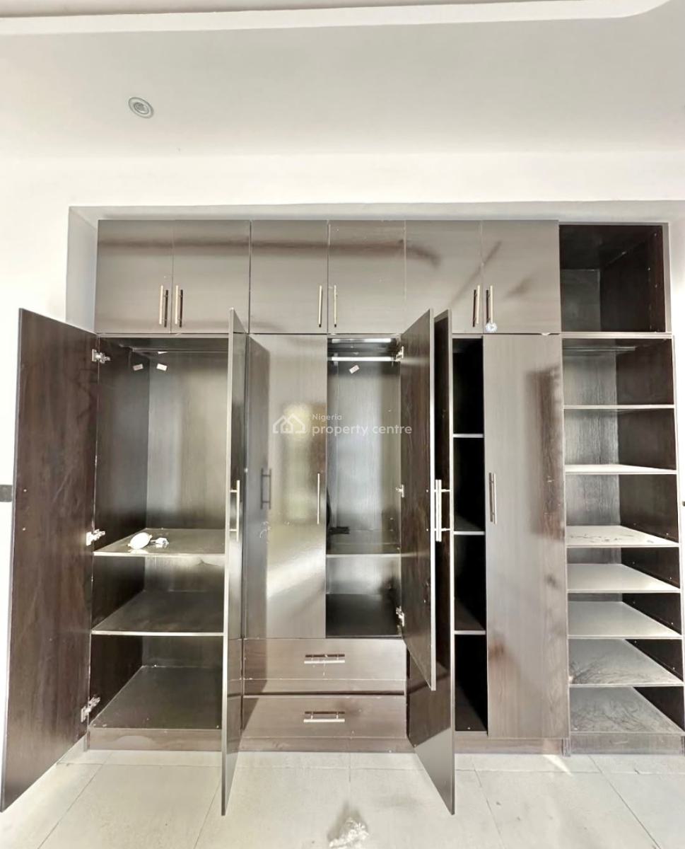 Fully Serviced 3 Bedroom Apartment, Ologolo, Lekki, Lagos, Flat / Apartment for Rent