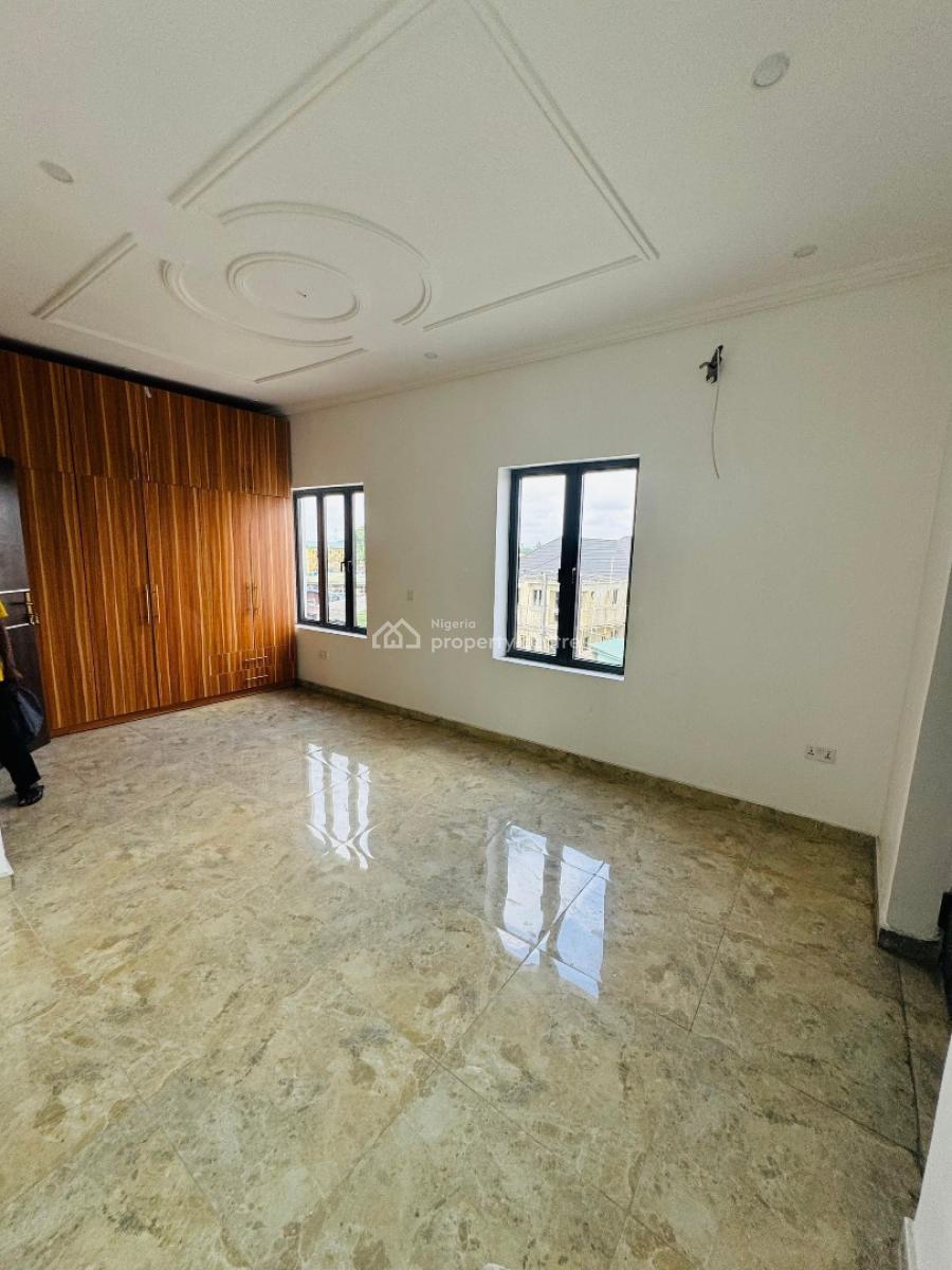Contemporary Built 4 Bedroom Terrace Duplex with Bq, Yaba, Lagos, Terraced Duplex for Sale