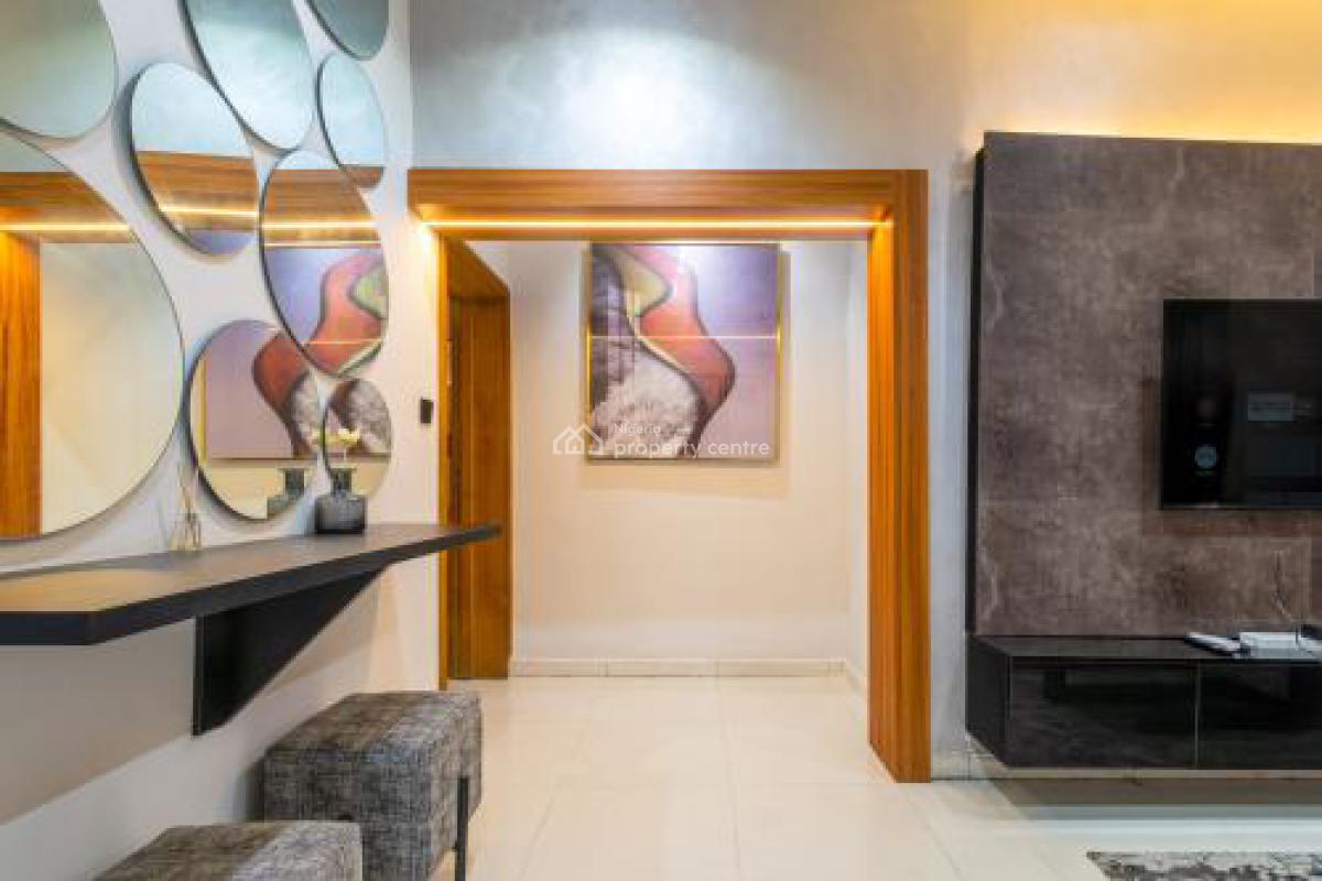 Fantastic 1 Bedroom Apartment with Swimming and Top-notch Amenities, Lekki Phase 1, Lekki, Lagos, Mini Flat (room and Parlour) Short Let