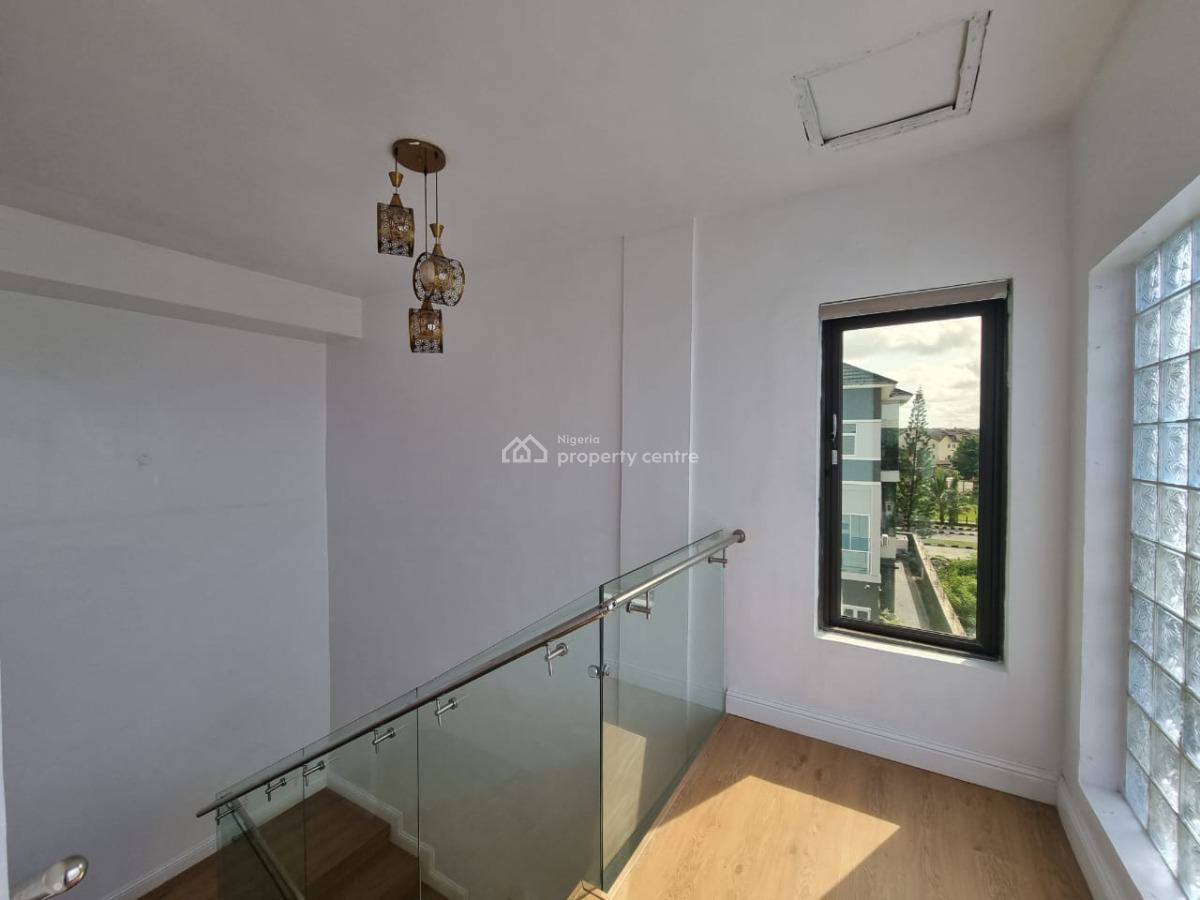 5 Bedroom Luxuriously Finished with 2 Rooms Bq, Banana Island, Ikoyi, Lagos, House for Rent
