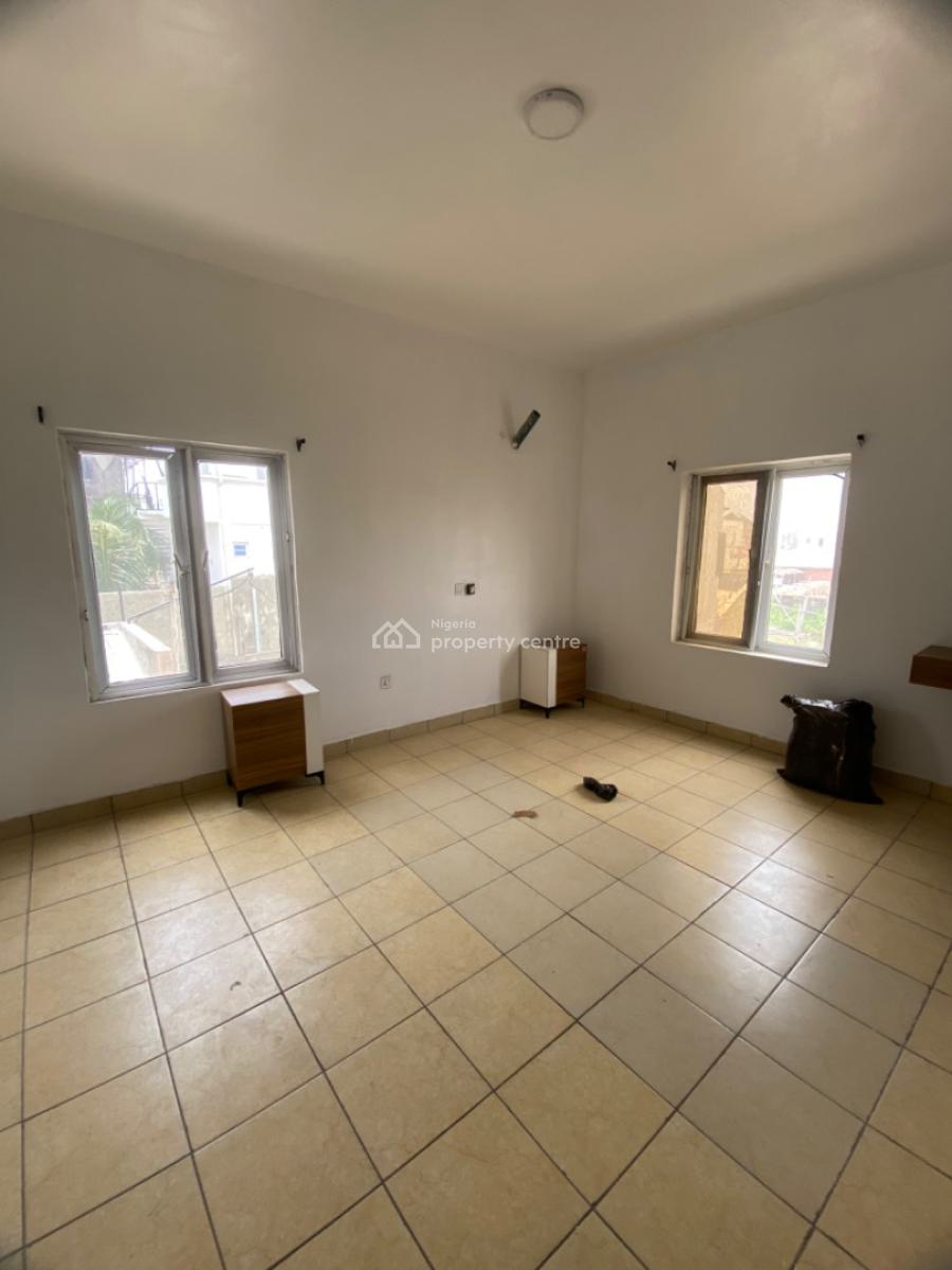 Luxury Partly Furnished 3 Bedroom Apartment with Excellent Facilities, Ologolo, Lekki, Lagos, Flat / Apartment for Rent