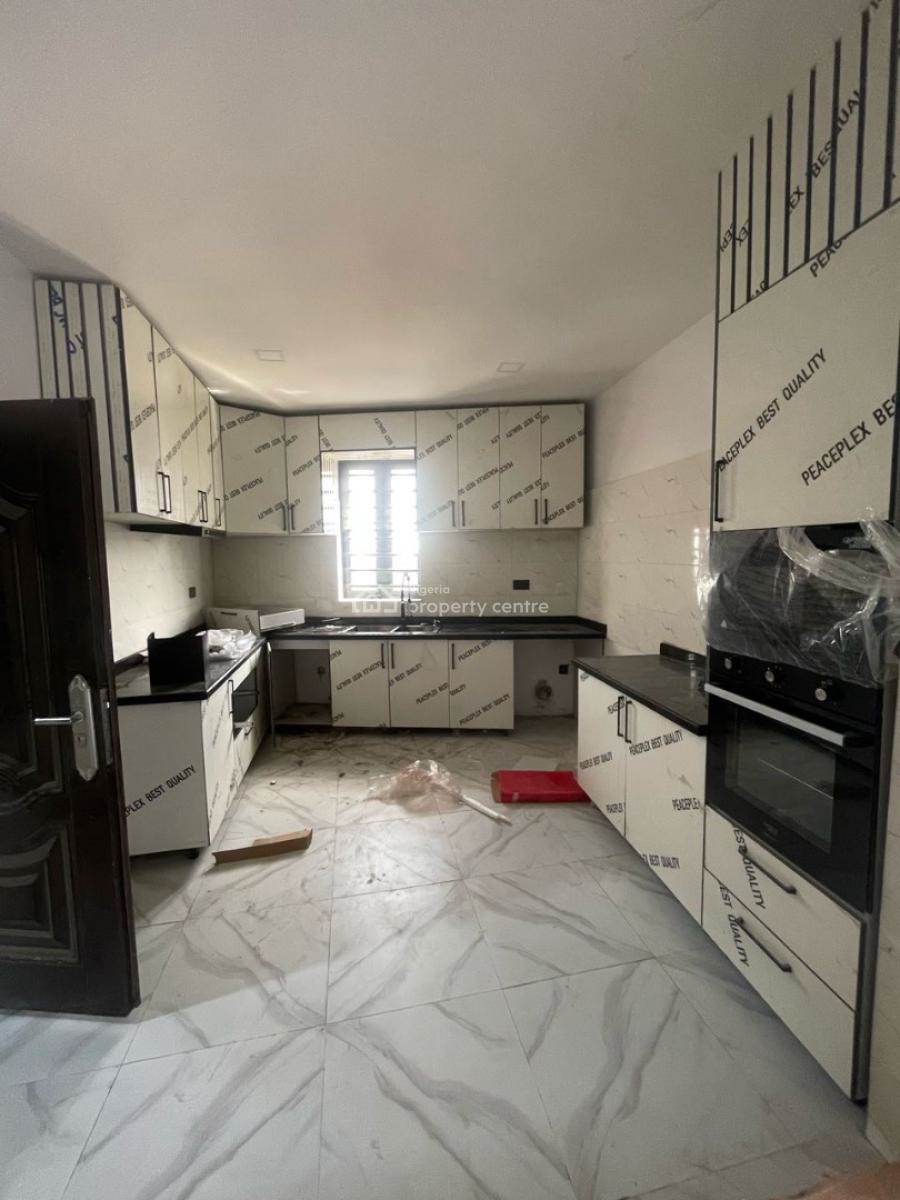 3 Bedroom Maisonette with Bq, Freedom Way, Lekki Phase 1, Lekki, Lagos, House for Rent