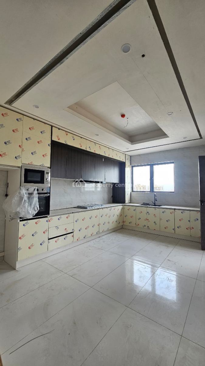 Highly Luxury & Spacious 2 Bedroom Penthouse with a Study Room, Lekki Phase 1, Lekki, Lagos, Flat / Apartment for Sale