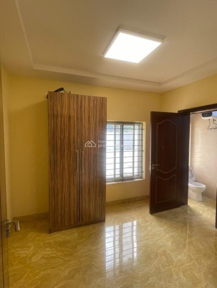 Spacious & Fully Serviced 4-bedroom Terrace with Bq, Lekki, Lagos, House for Rent