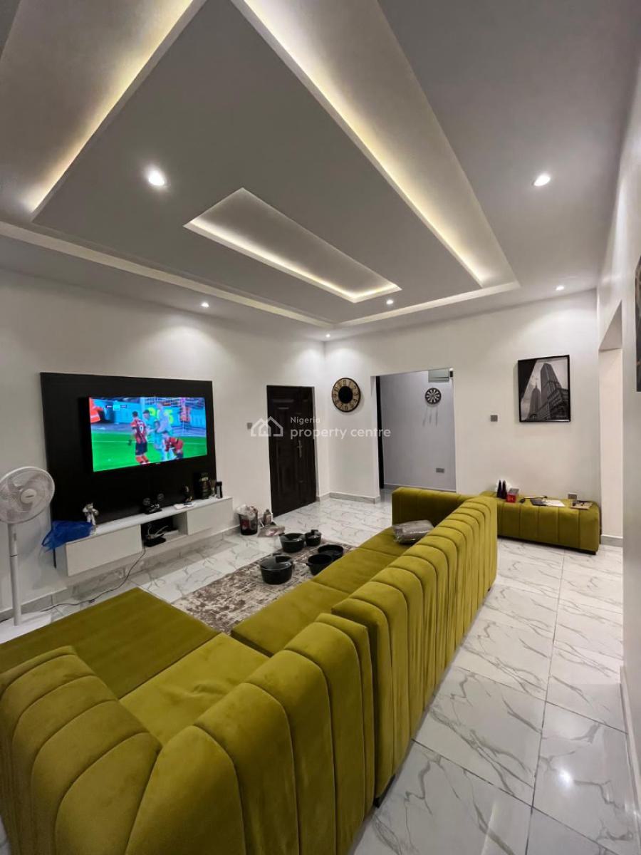 Furnished Spacious 2 Bedroom with Furniture and Parking Space, Sabo, Yaba, Lagos, Flat / Apartment for Rent